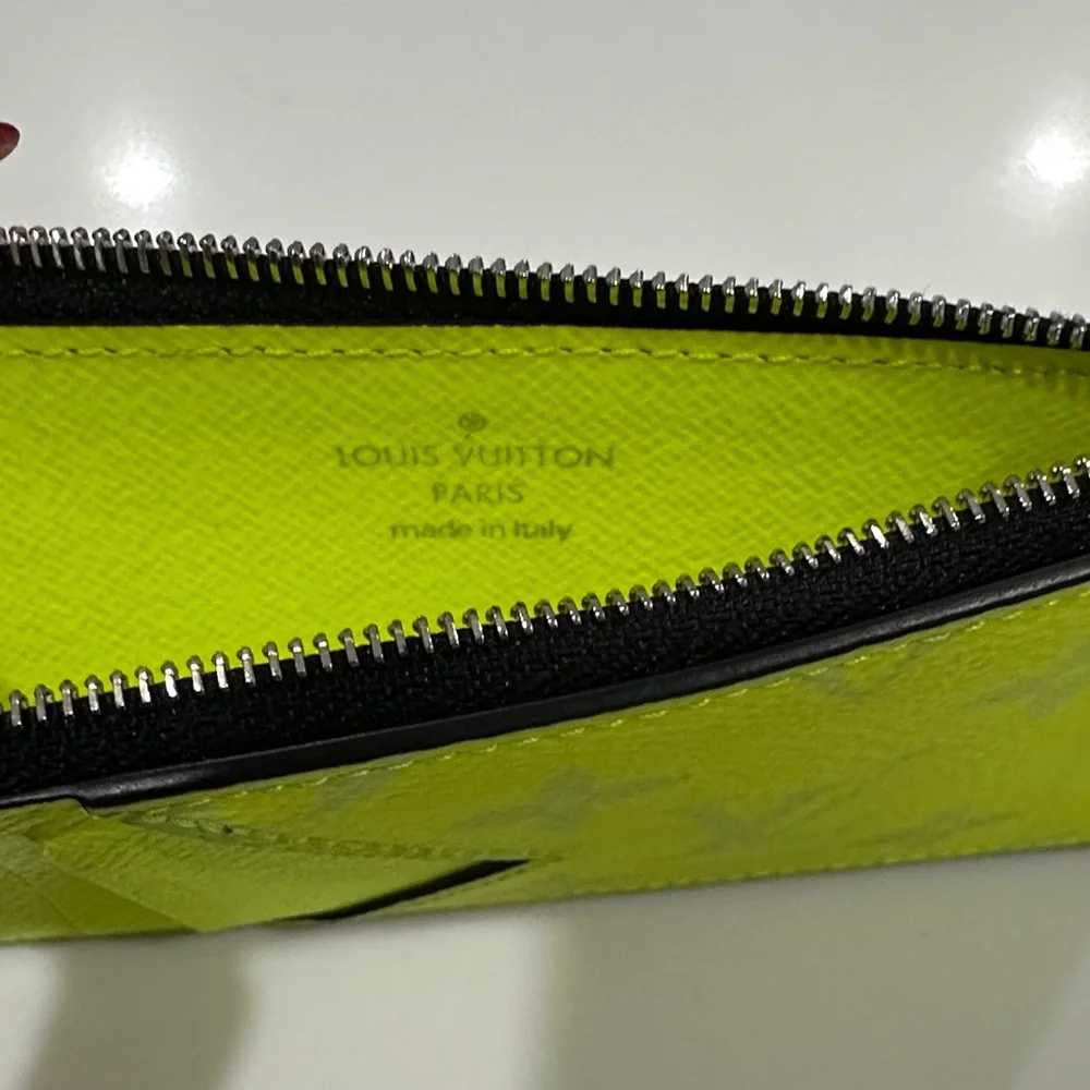 Louis Vuitton Fluorescent Yellow Card Wallet - Picture 5 of 6